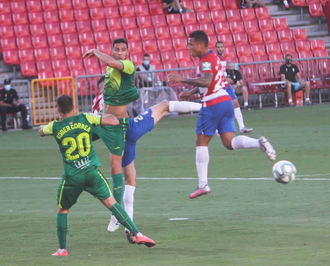 Los de Diego Martínez alcanzarían su primer gran objetivo a falta de seis jornadas