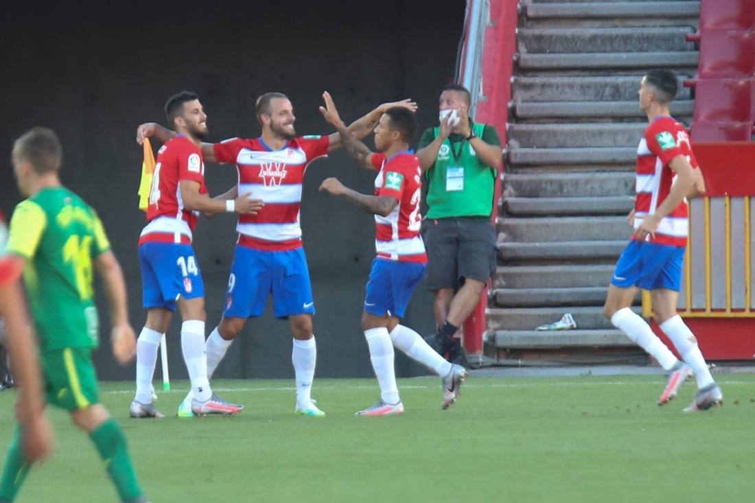 Los de Diego Martínez alcanzarían su primer gran objetivo a falta de seis jornadas