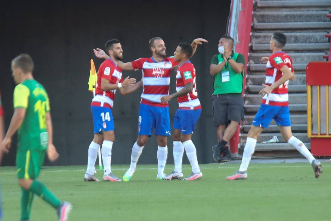 Los de Diego Martínez alcanzarían su primer gran objetivo a falta de seis jornadas