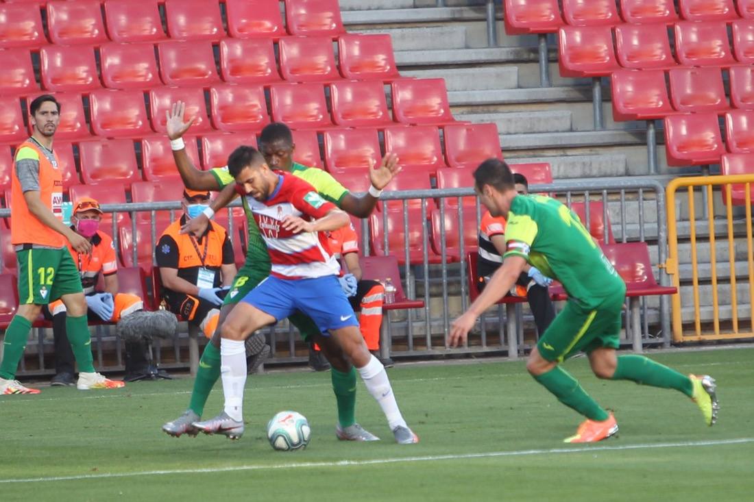 Los de Diego Martínez alcanzarían su primer gran objetivo a falta de seis jornadas