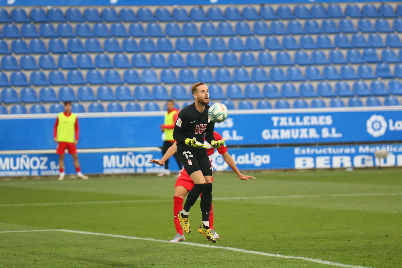 El conjunto rojiblanco ha visitado este miércoles al equipo vasco en Mendizorroza 