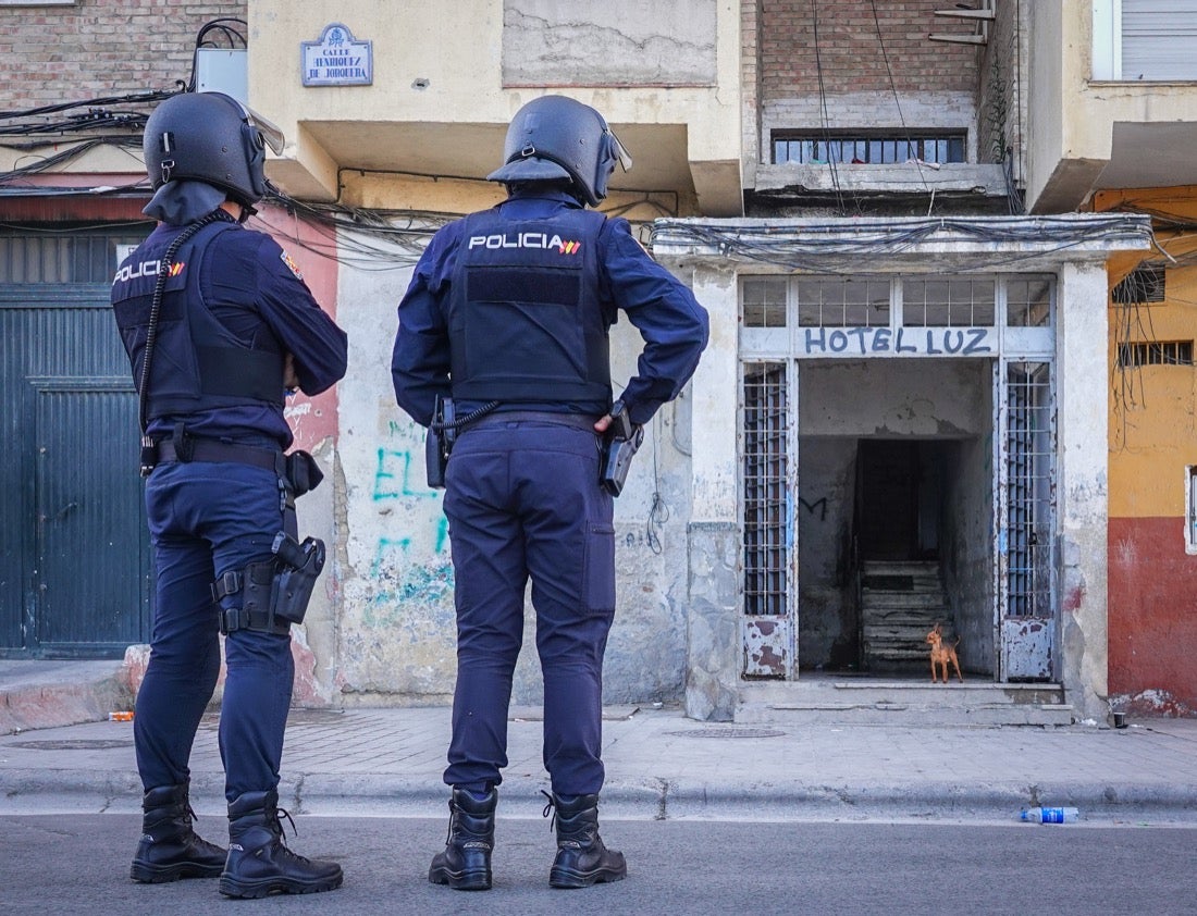 Policía Nacional ha registrado 36 viviendas y ha encontrado centenares de plantas de marihuana
