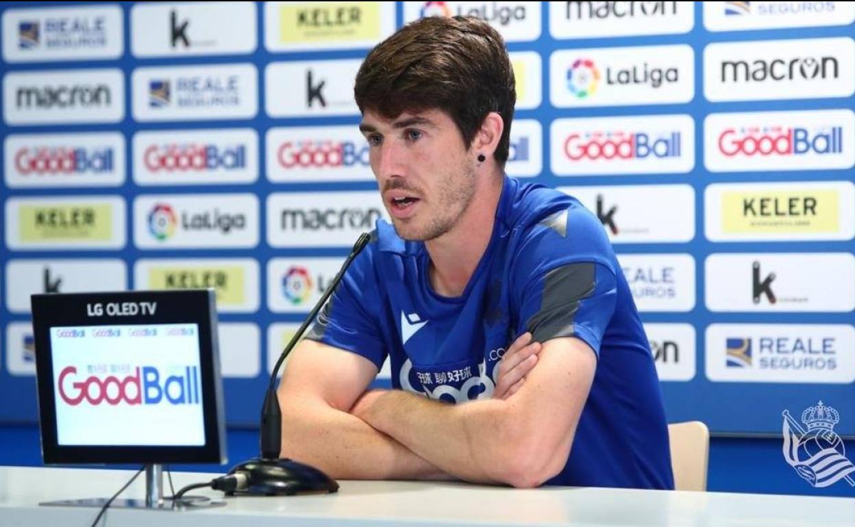 Aritz Elustondo, durante su comparecencia ante los medios. 