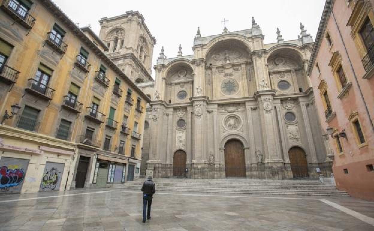 La catedral de Granada durante el confinamiento