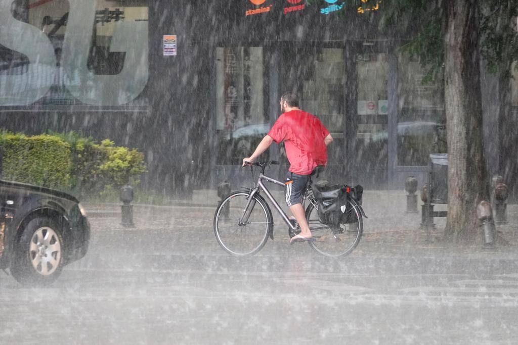 La mayoría de las incidencias son inundaciones de bajos de viviendas