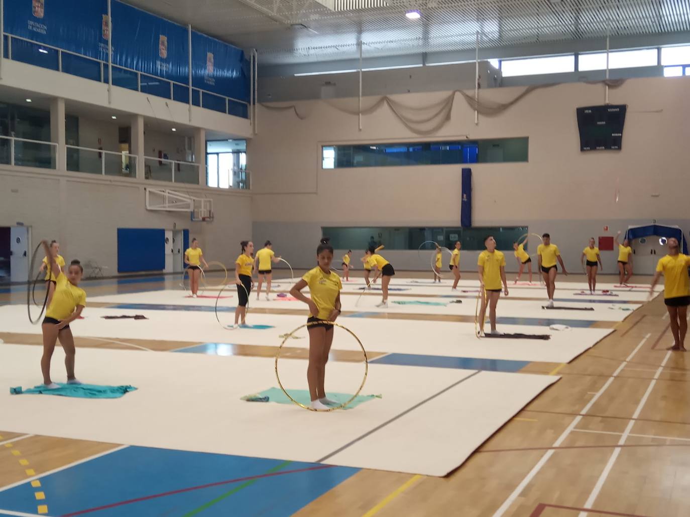 Las gimnastas del Purpurina participaron en la masterclass. 