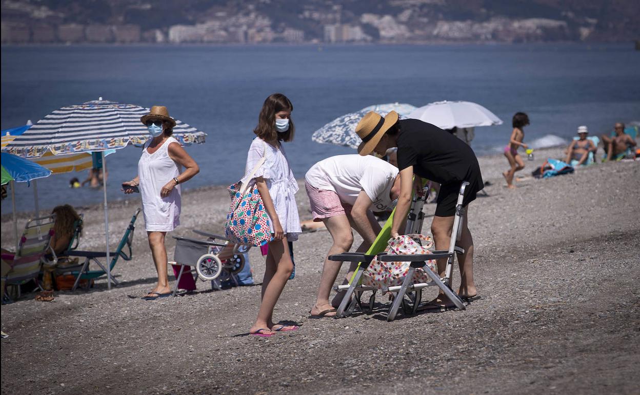 Desde el miércoles es obligatorio el uso de mascarilla en la playa.