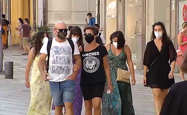 La cantidad de dinero que se va a gastar cada familia comprando mascarillas