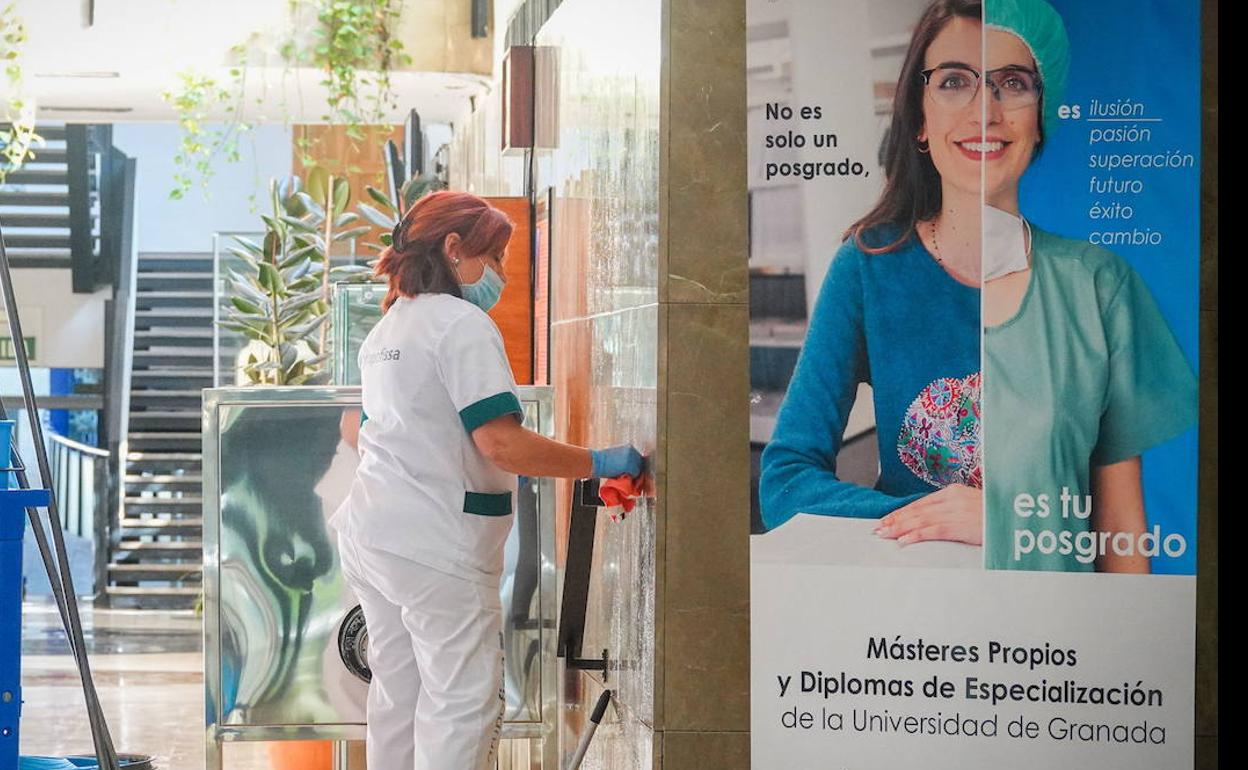 Instalaciones de la UGR,