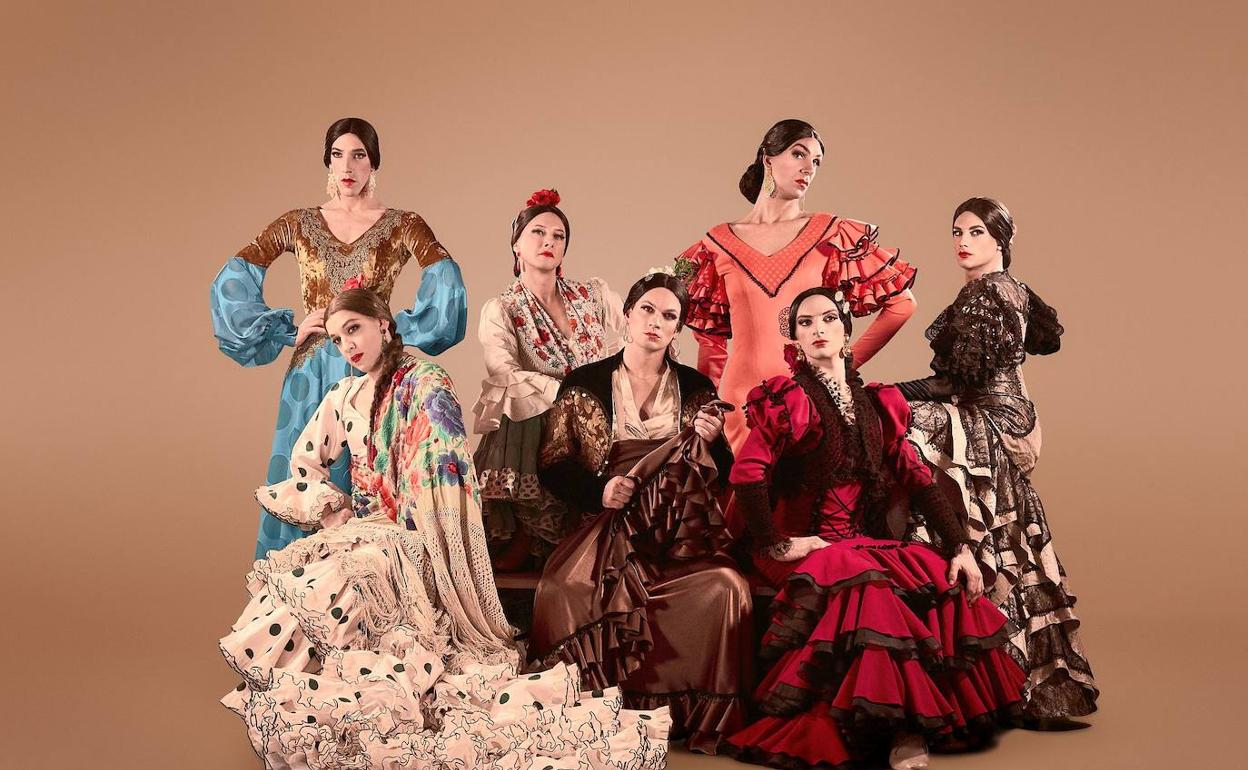 El elenco completo de '¡Viva!', travestido.