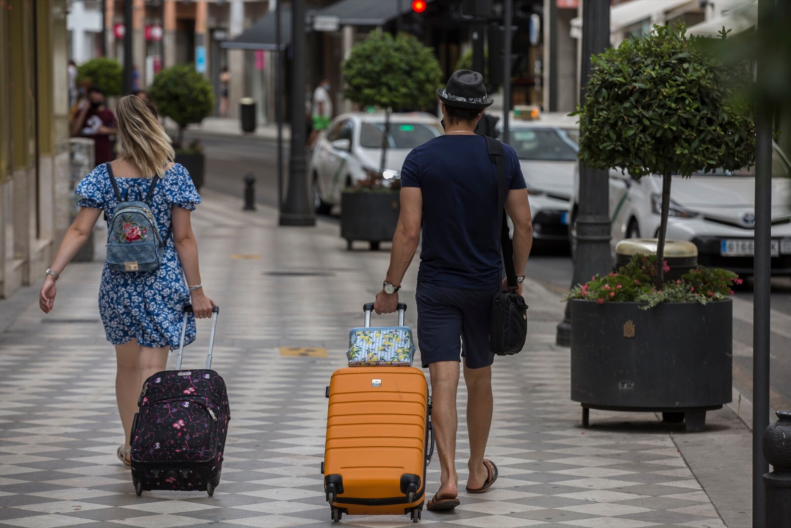 El primer día de agosto deja imágenes de turistas visitando los principales puntos de la ciudad pese a la ola de calor y a la incertidumbre por los rebrotes de coronavirus