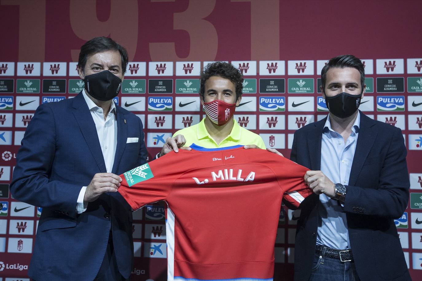 El primer fichaje del Granada CF en la presente temporada ha comparecido este lunes ante los medios de comunicación 