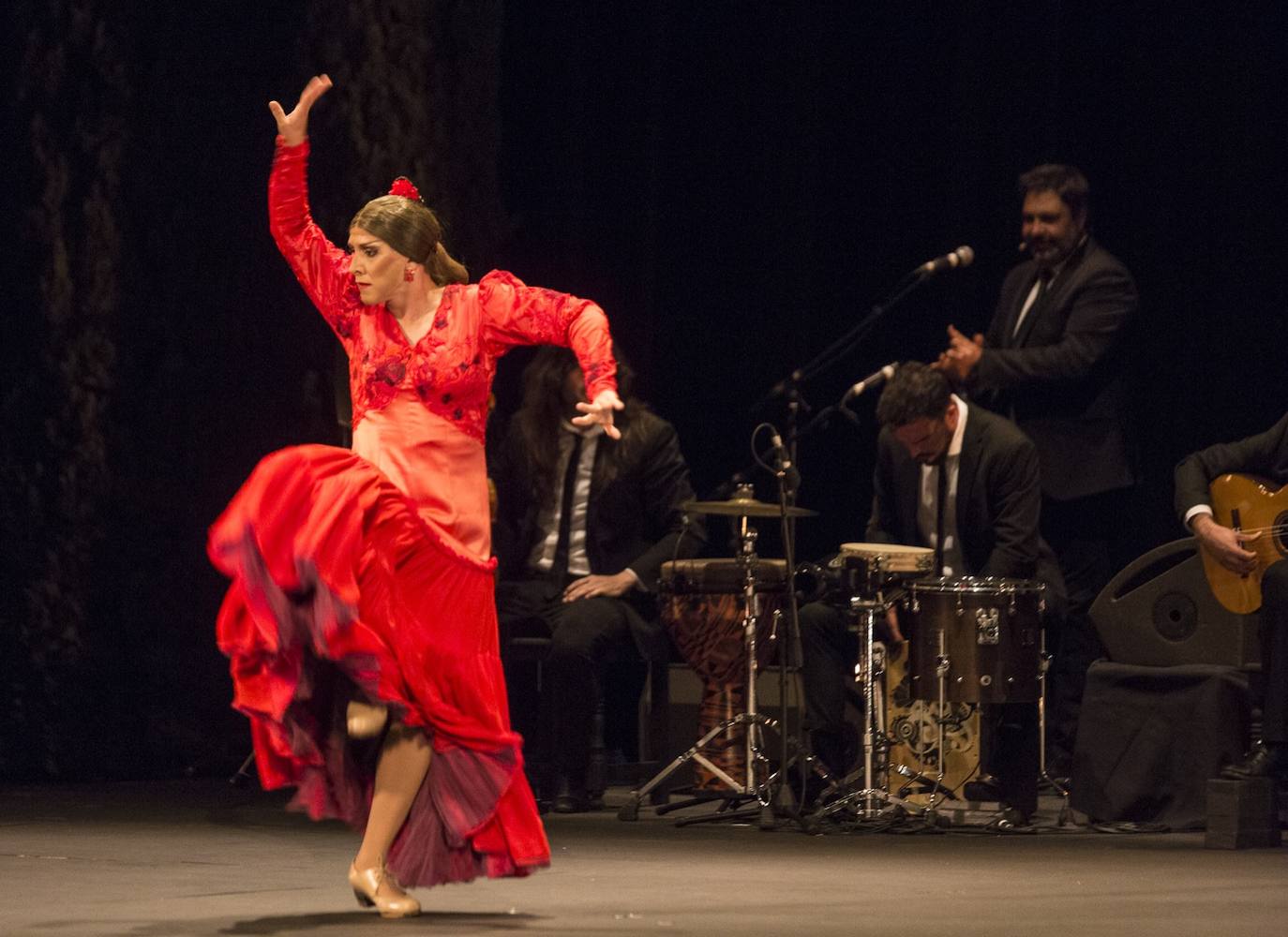 El bailaor Manuel Liñán presenta su obra '¡Viva!' en el teatro del Generalife