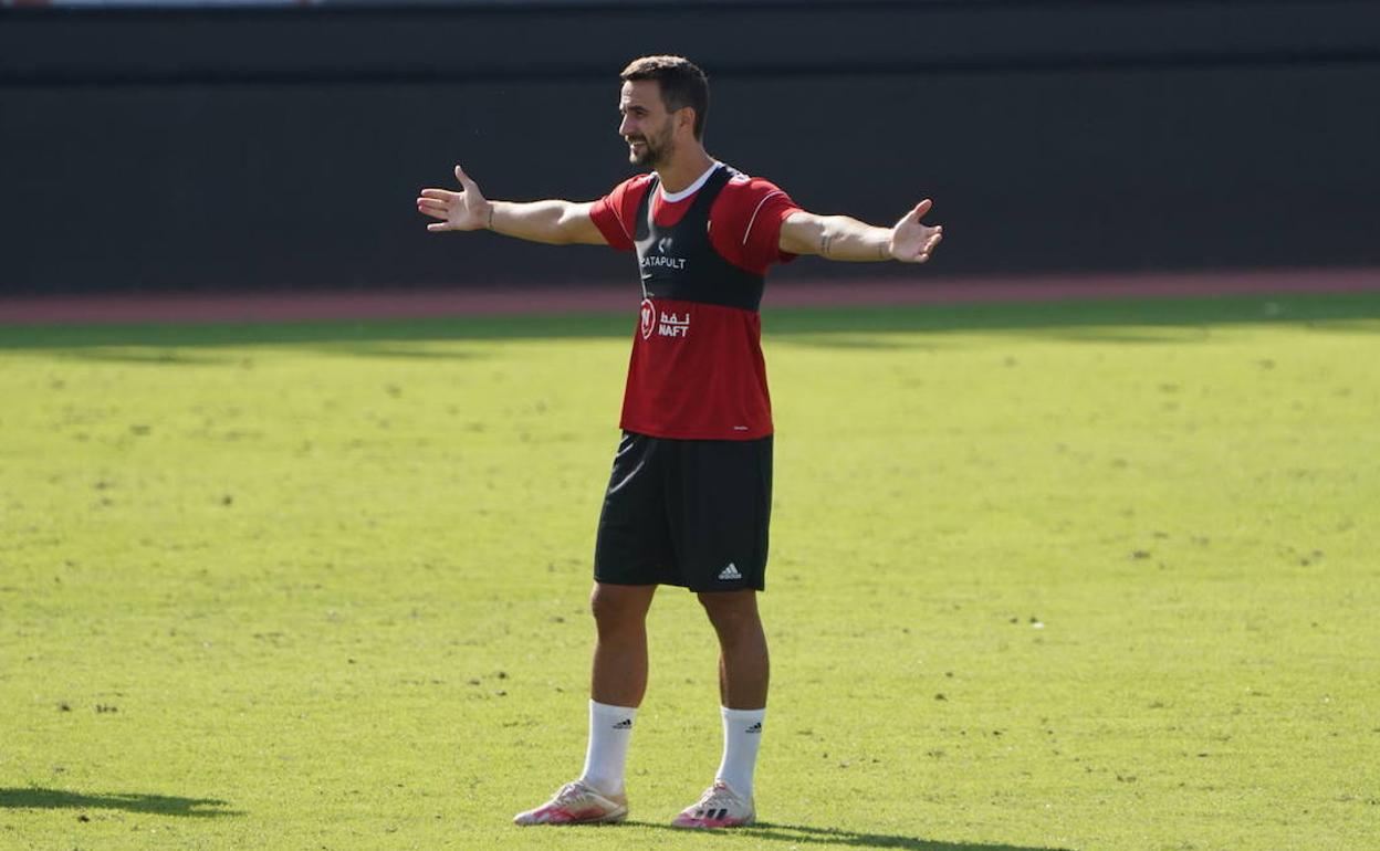 Juan Muñoz 'llama' a los playoffs con los brazos abiertos. 