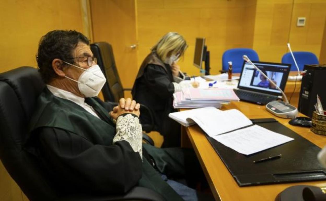 Recado del juez Calatayud: «Si hubiésemos enseñado obligaciones y no solo los derechos ahora tendríamos al virus acorralado»