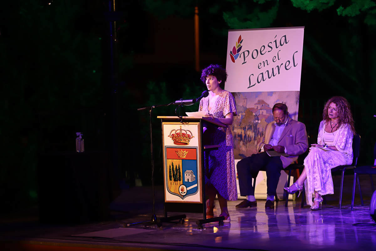 Estrella se presentó en La Zubia para ensalzar las toneladas de poesía que le descubrió su padre