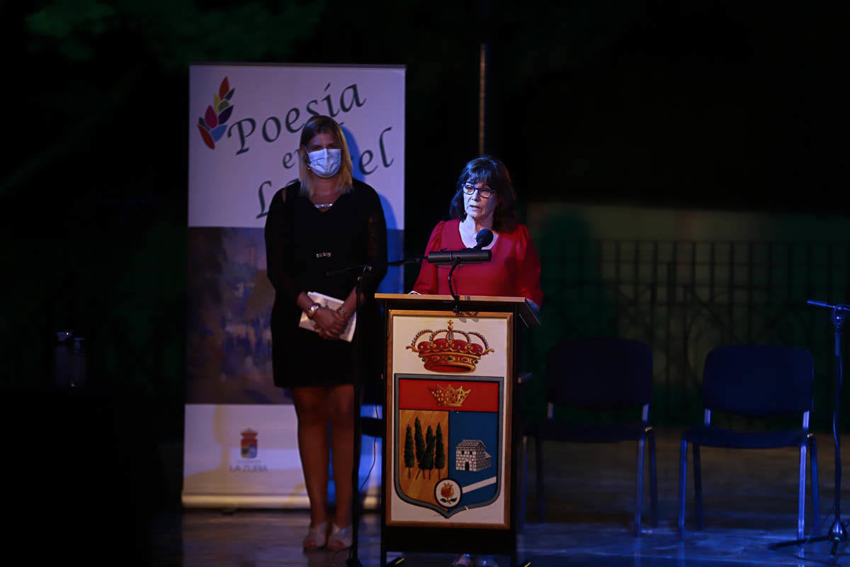 Estrella se presentó en La Zubia para ensalzar las toneladas de poesía que le descubrió su padre