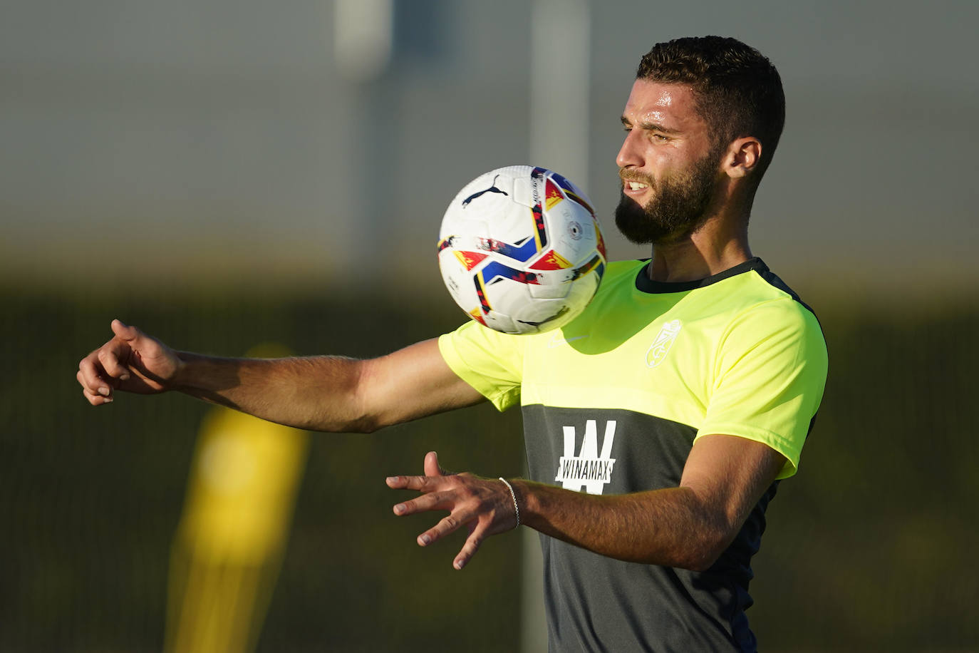 Fotos: El EuroGranada da sus primeros pasos sobre el césped de la Ciudad Deportiva