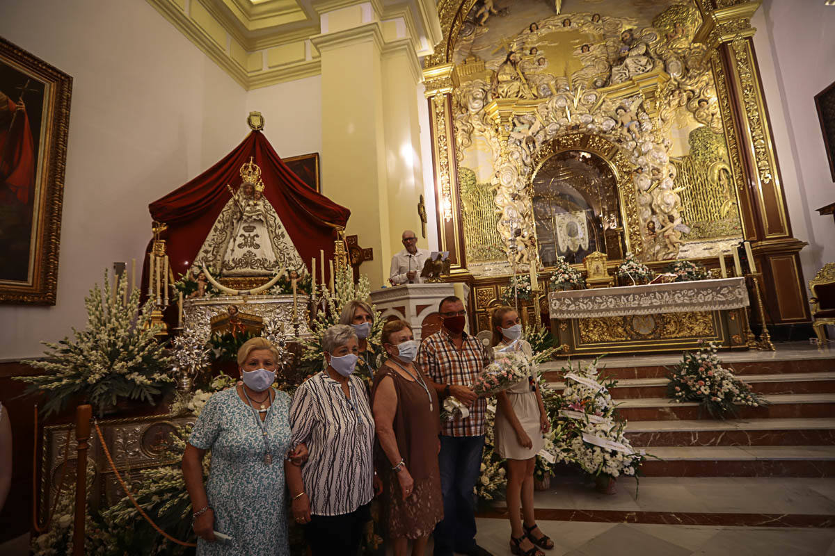 Fotos: Motril celebra la ofrenda floral a su patrona