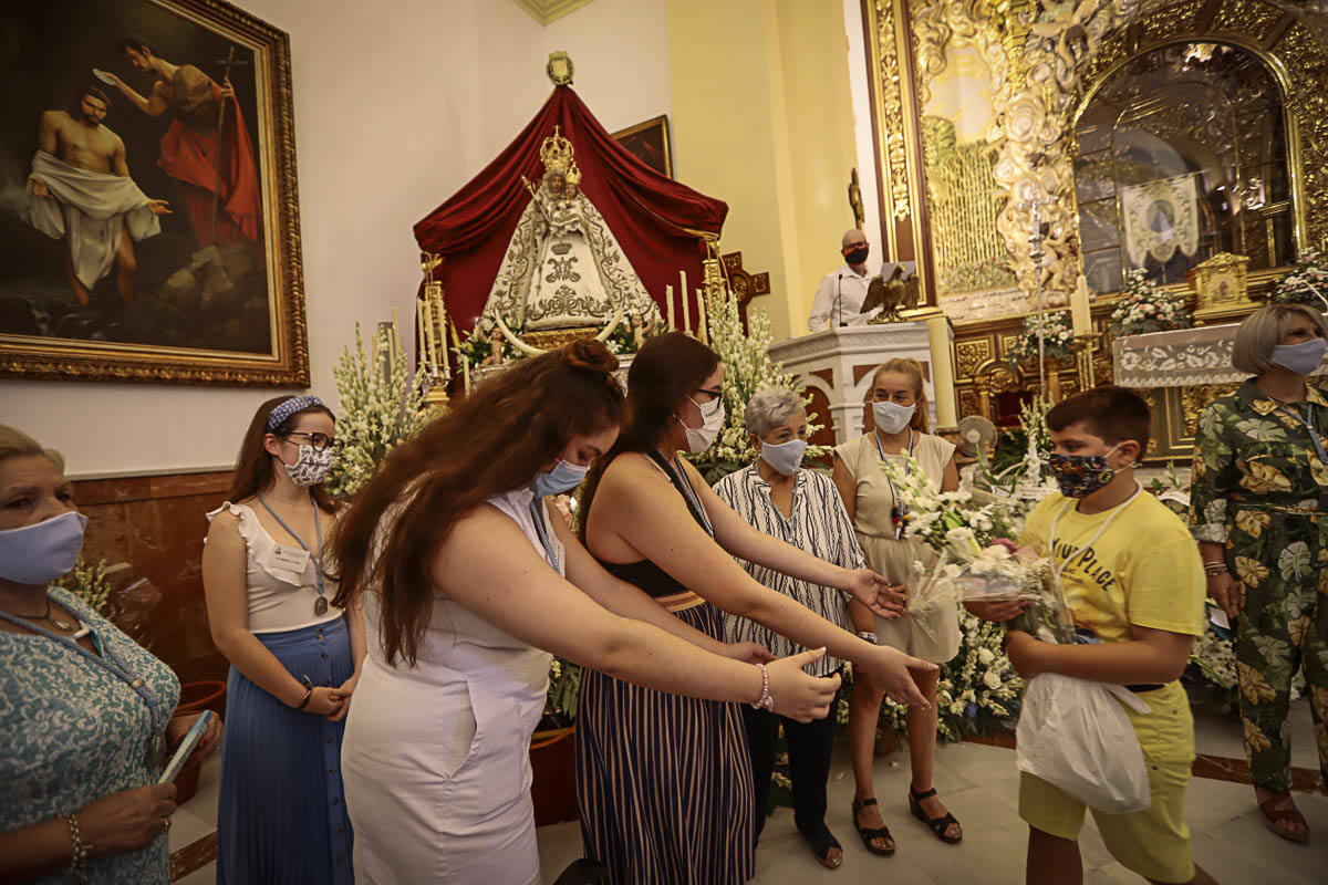 Fotos: Motril celebra la ofrenda floral a su patrona