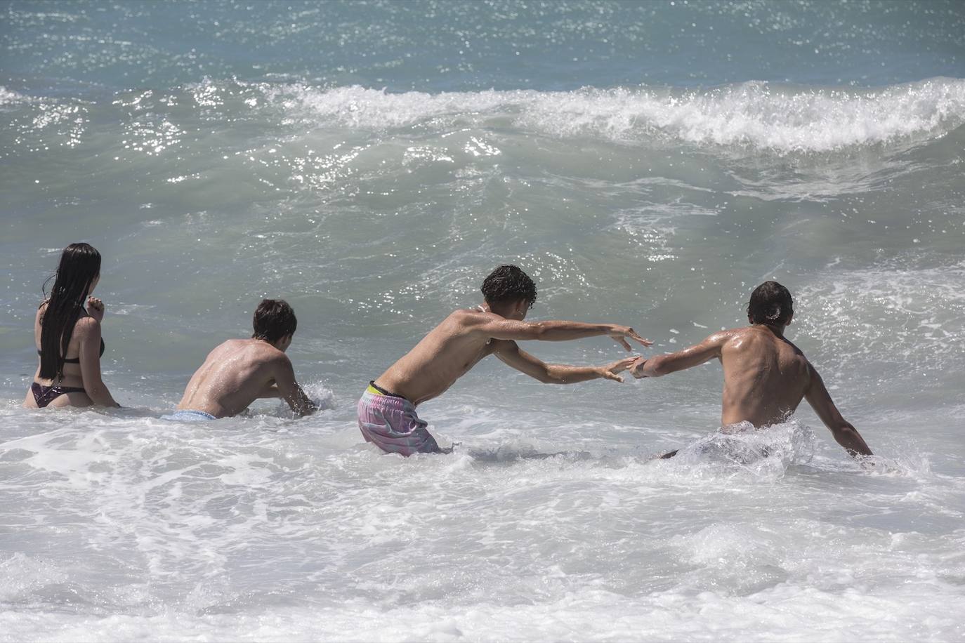 Ambiente en las playas de la Costa Tropical este domingo