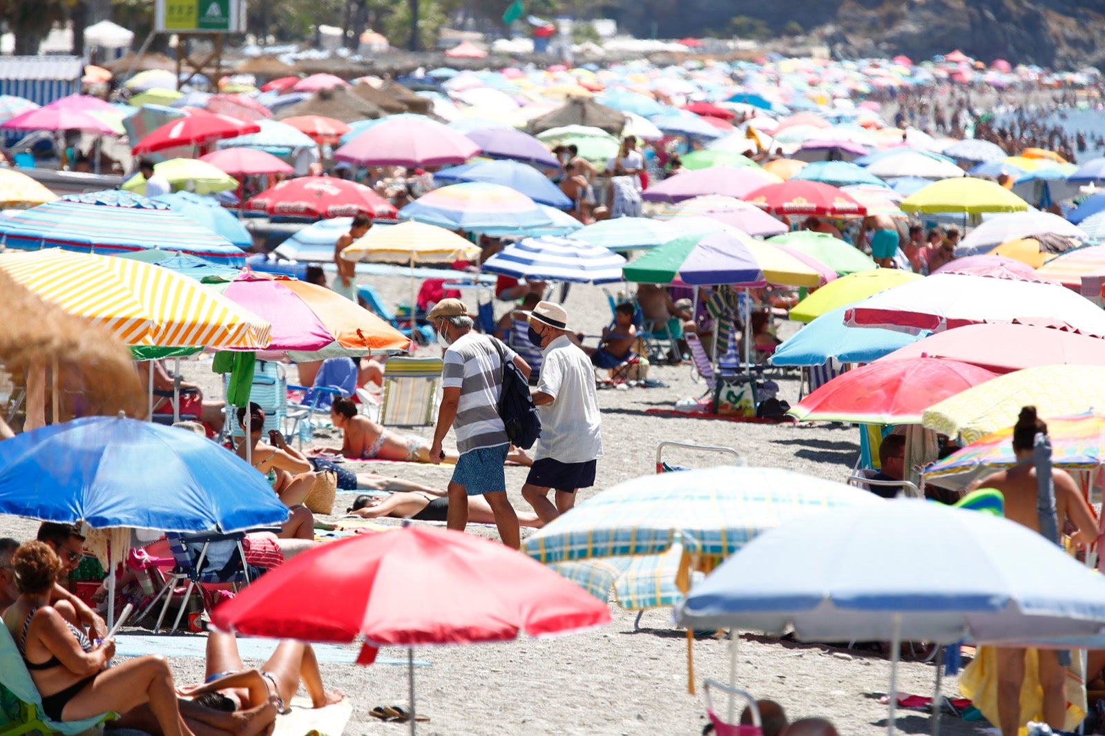 Veraneantes aprovechan los últimos días de mes para escaparse a las localides del litoral. 