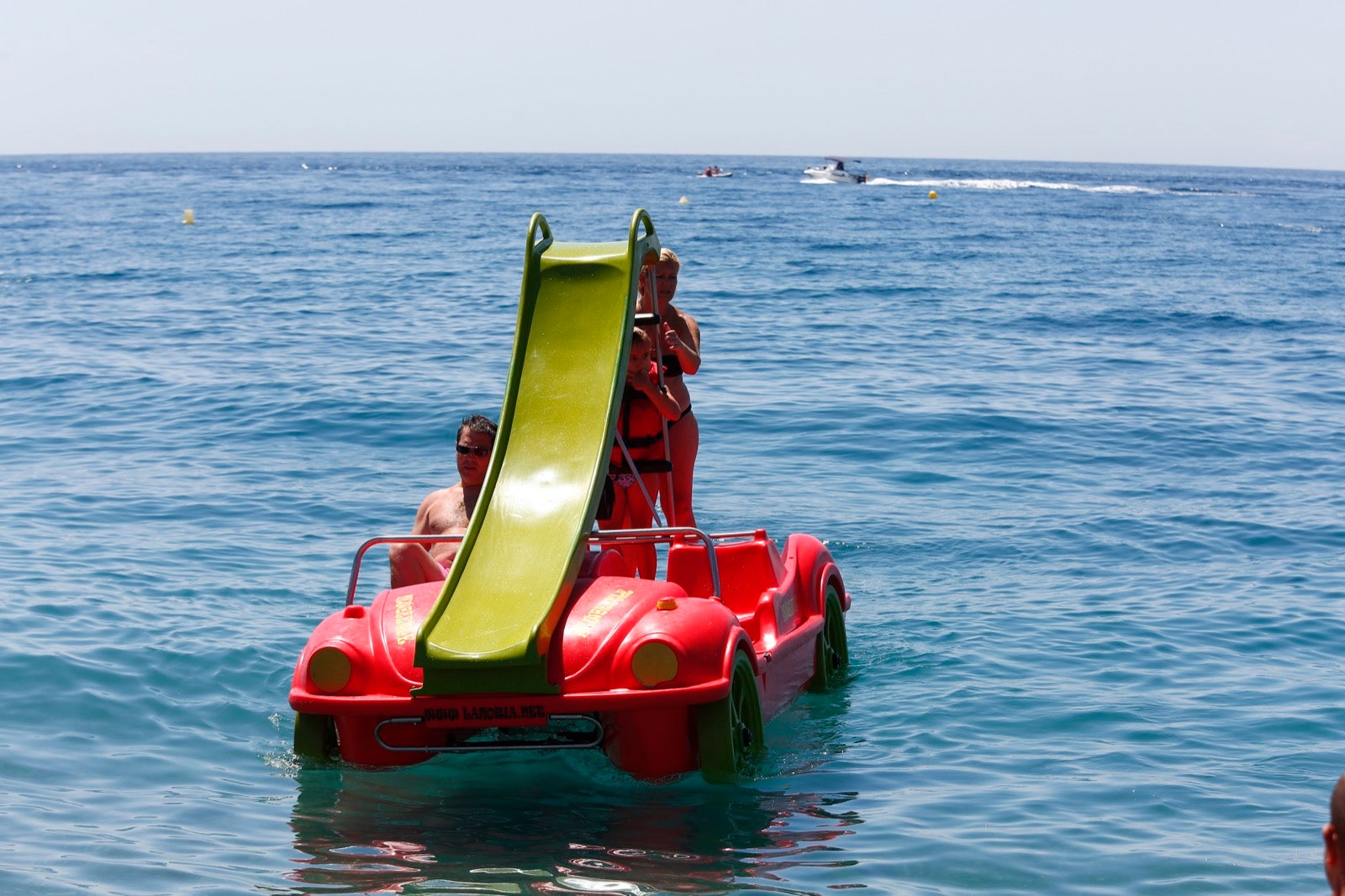 Veraneantes aprovechan los últimos días de mes para escaparse a las localides del litoral. 
