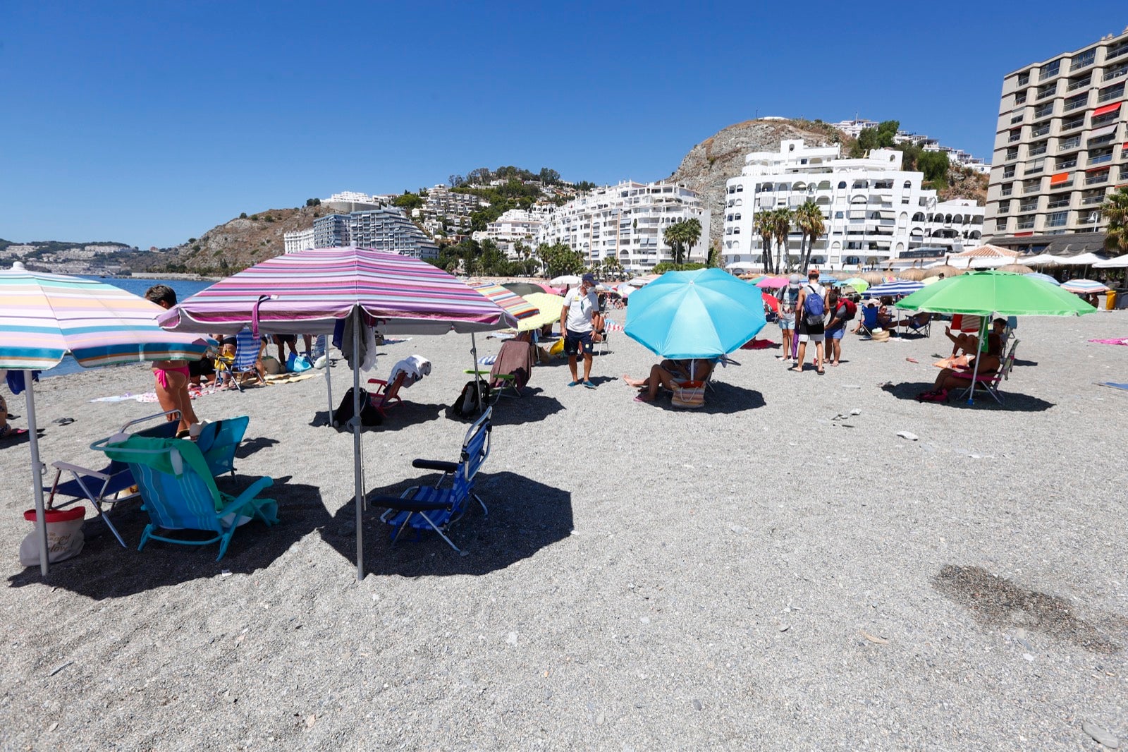 Veraneantes aprovechan los últimos días de mes para escaparse a las localides del litoral. 