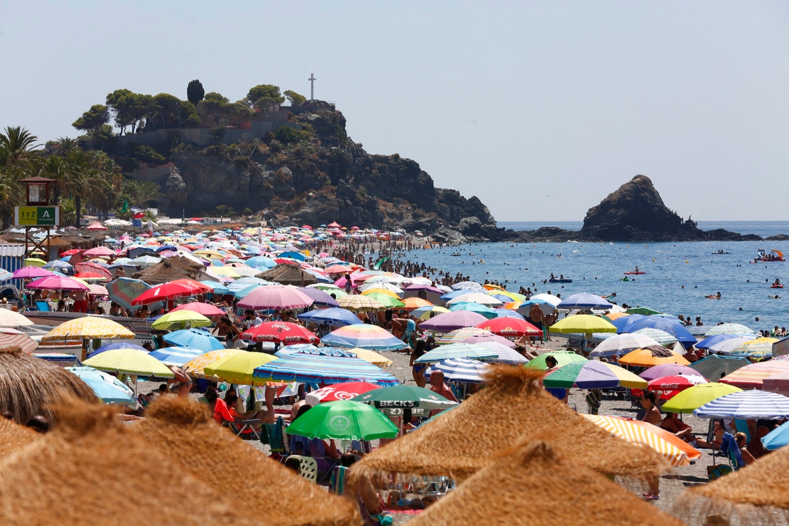 Veraneantes aprovechan los últimos días de mes para escaparse a las localides del litoral. 