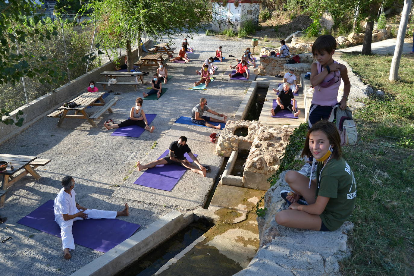 Fotos: El yoga al aire libre coge fuerza