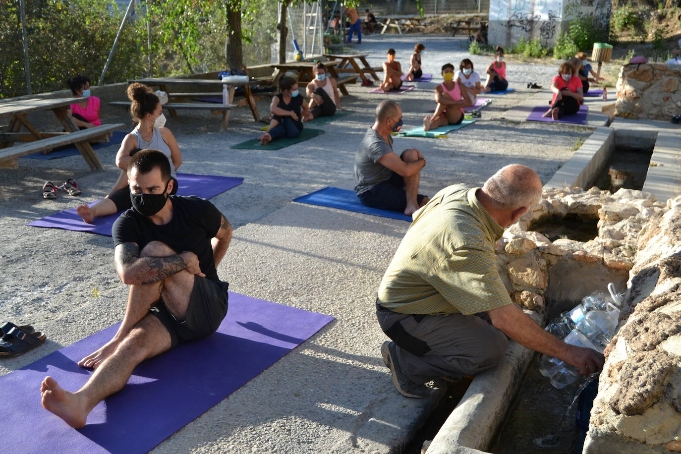 Fotos: El yoga al aire libre coge fuerza