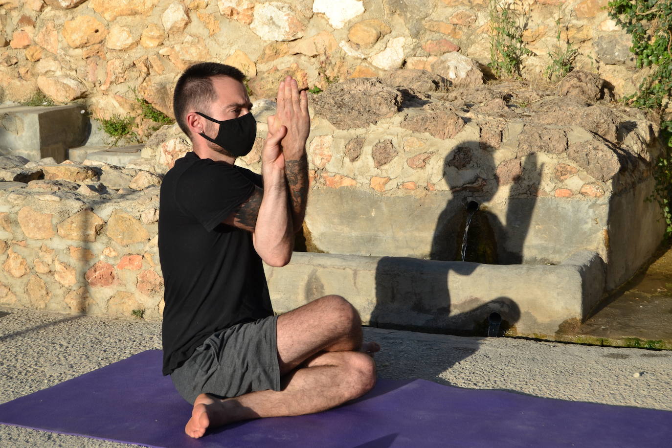 Fotos: El yoga al aire libre coge fuerza