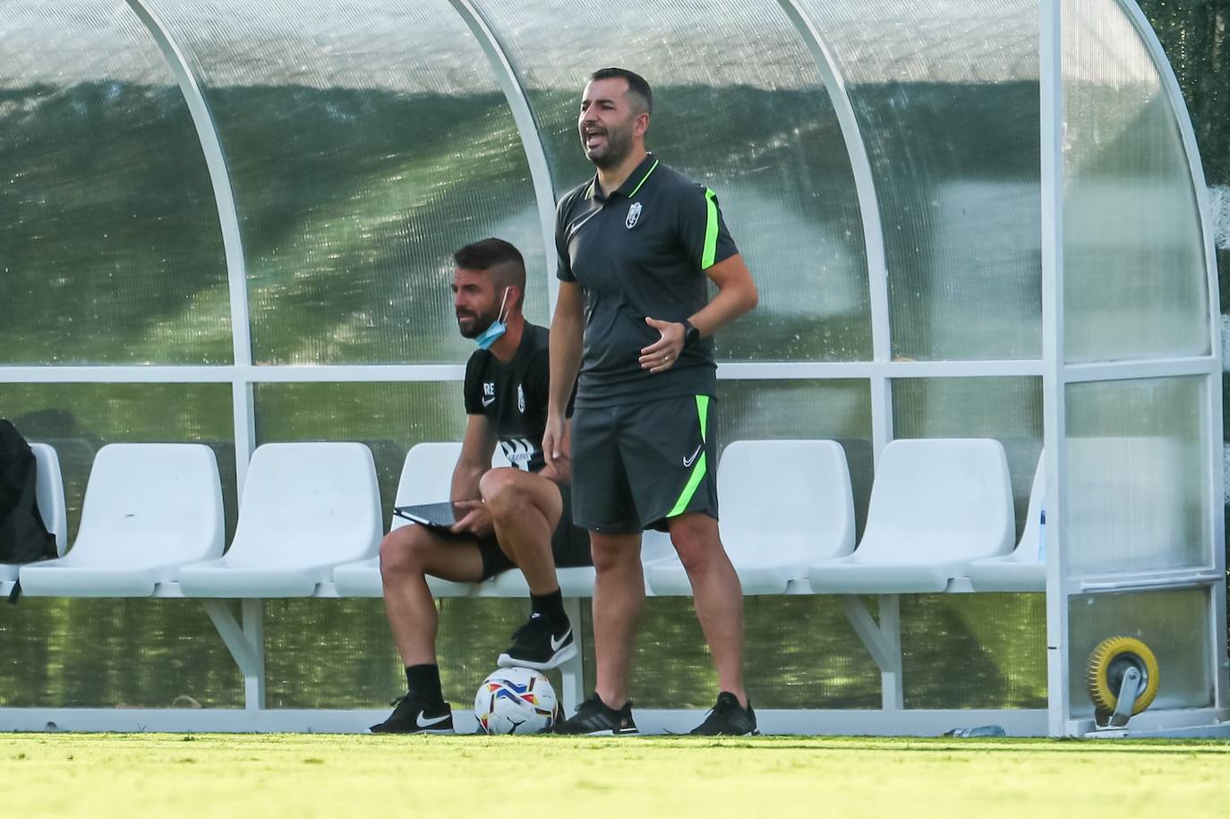 Fotos: Goleada al Granada en su primer test ante el Valladolid