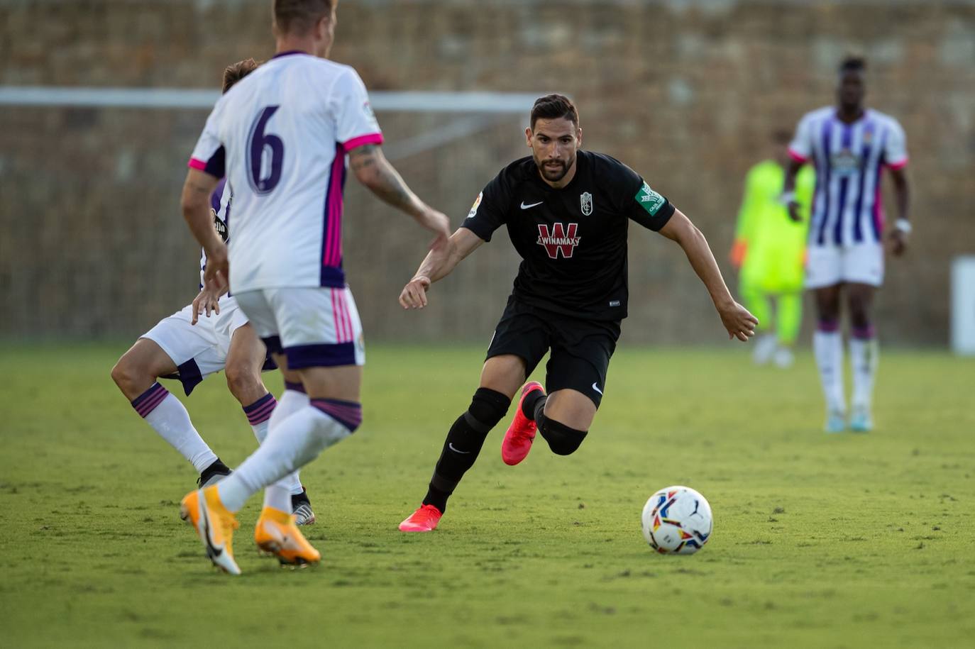Fotos: Goleada al Granada en su primer test ante el Valladolid