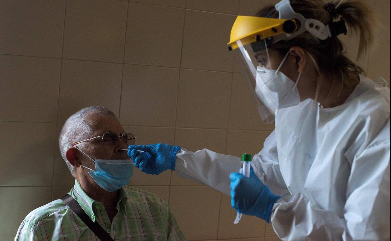 Coronavirus en Almería I Almería está a la cabeza de contagios de Andalucía, sólo detrás de Málaga