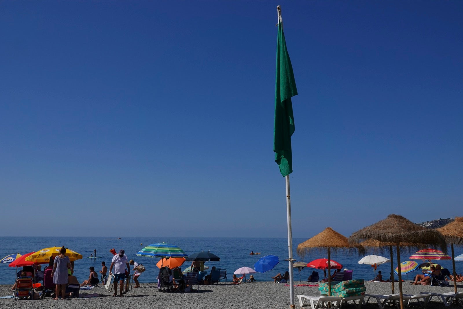 El buen tiempo ha acompañado a los que se han acercado a la Costa Tropical