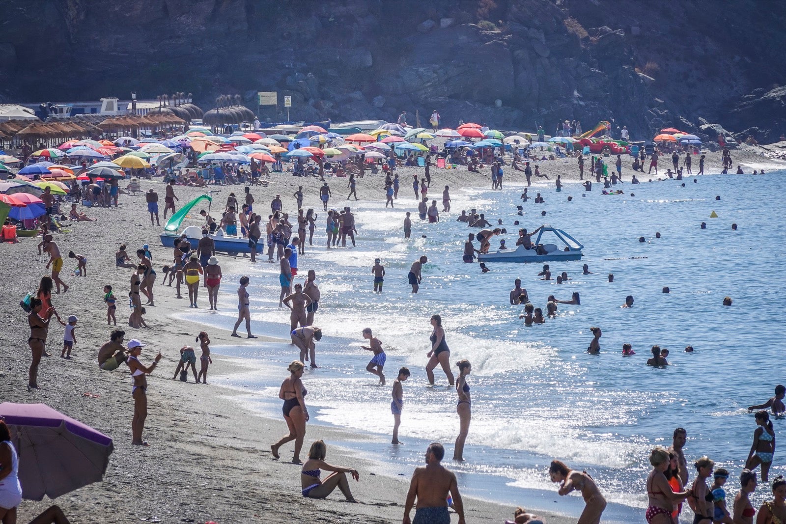 El buen tiempo ha acompañado a los que se han acercado a la Costa Tropical