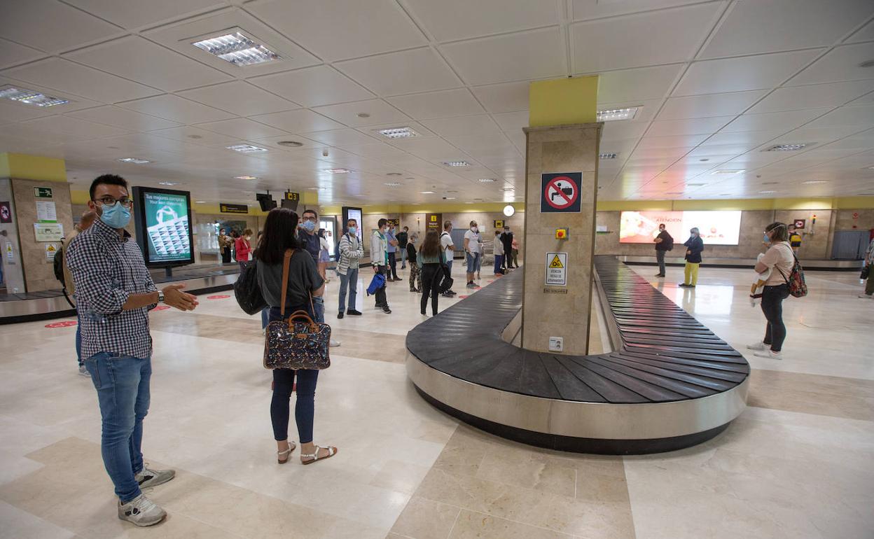 Granada afronta un otoño con las comunicaciones por tierra y aire bajo mínimos