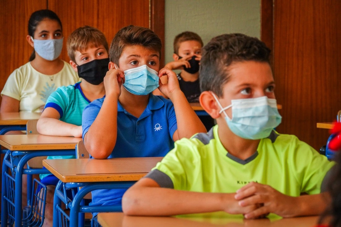 Vuelta a las aulas en los colegios Garvayo Dinelli y Los Álamos de Motril