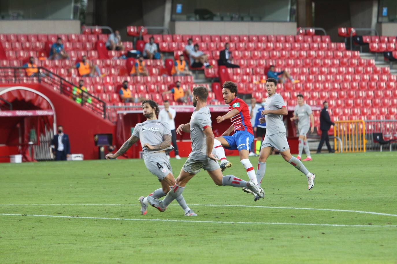 El equipo rojiblanco ha recibido este sábado al Athletic en la primera jornada de liga 