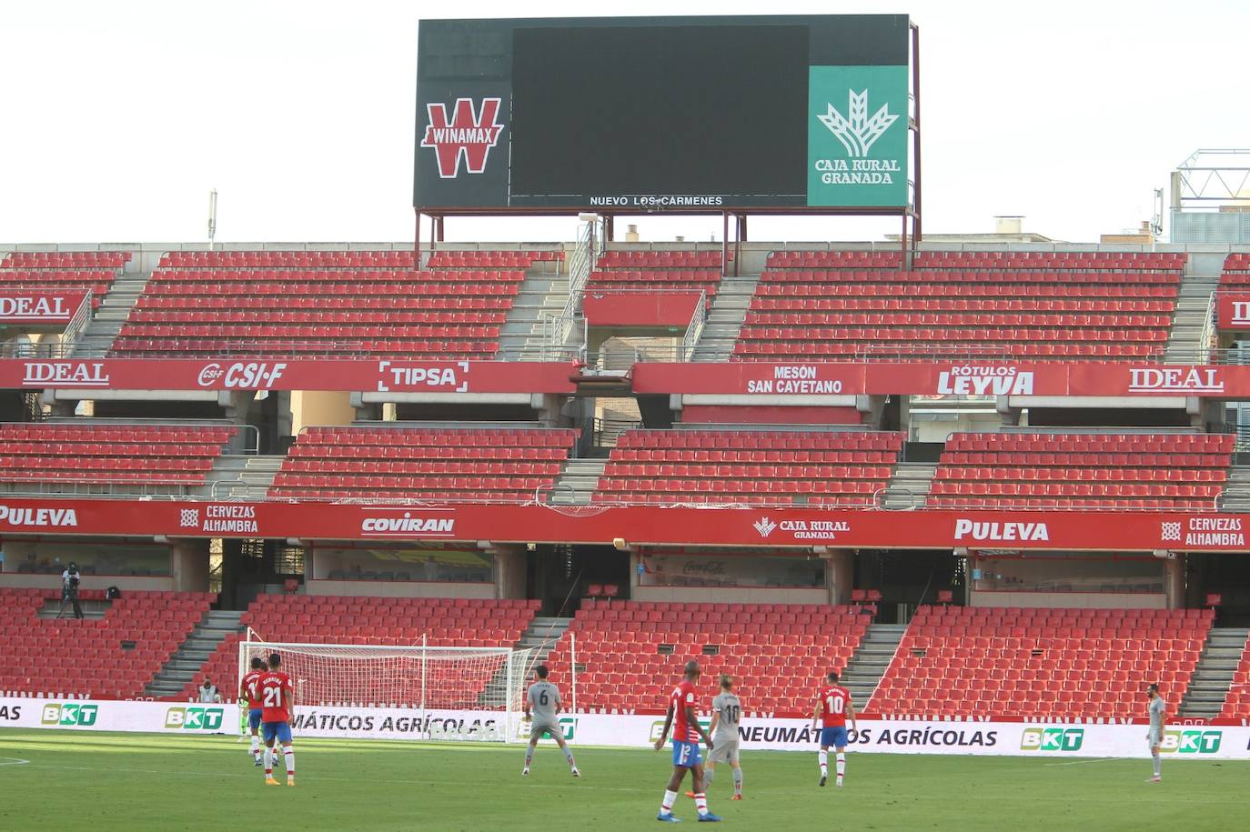 El equipo rojiblanco ha recibido este sábado al Athletic en la primera jornada de liga 