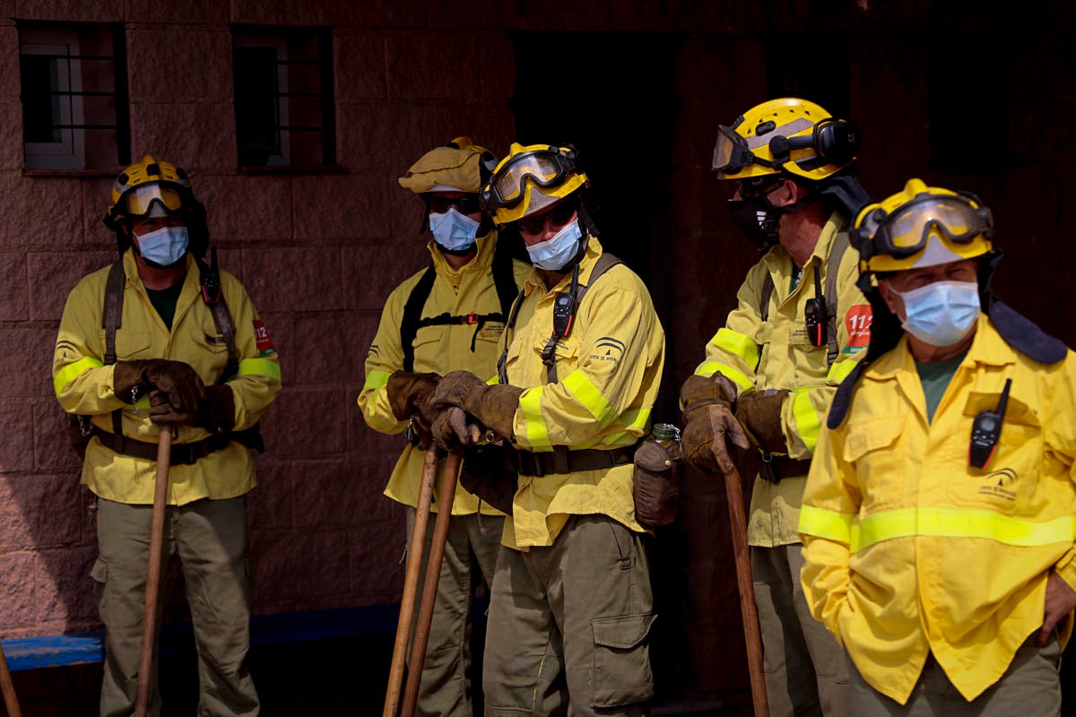 Los ayuntamientos de la provincia han puesto a disposición de la Junta locales municipales durante el periodo de riesgo de incendio para evitar la exposición a la Covid-19 de los 600 bomberos en un único centro de trabajo