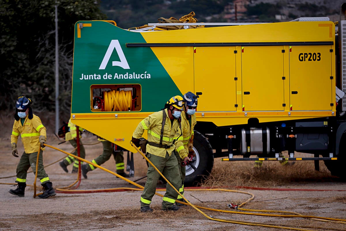 Los ayuntamientos de la provincia han puesto a disposición de la Junta locales municipales durante el periodo de riesgo de incendio para evitar la exposición a la Covid-19 de los 600 bomberos en un único centro de trabajo