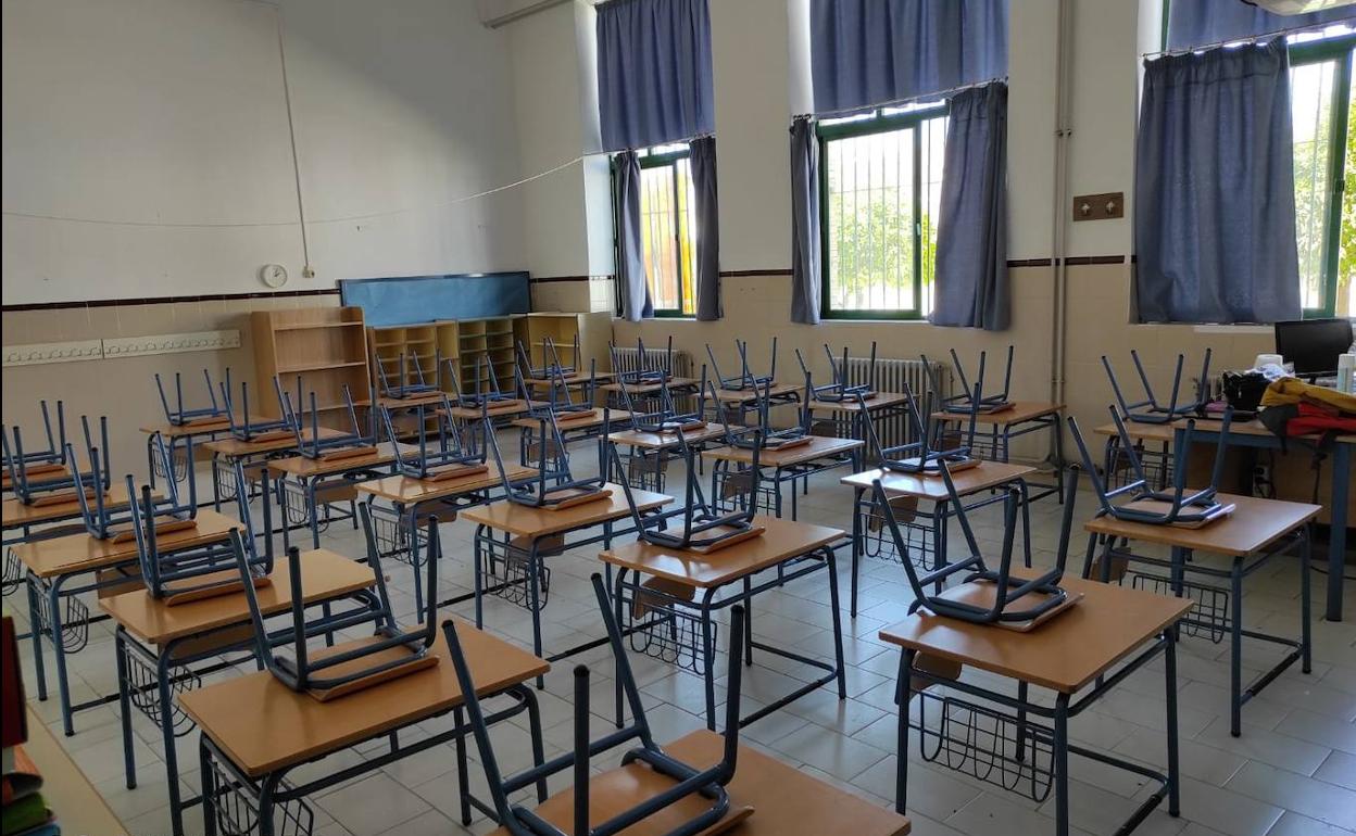 Clase del centro en Lopera vacía. 