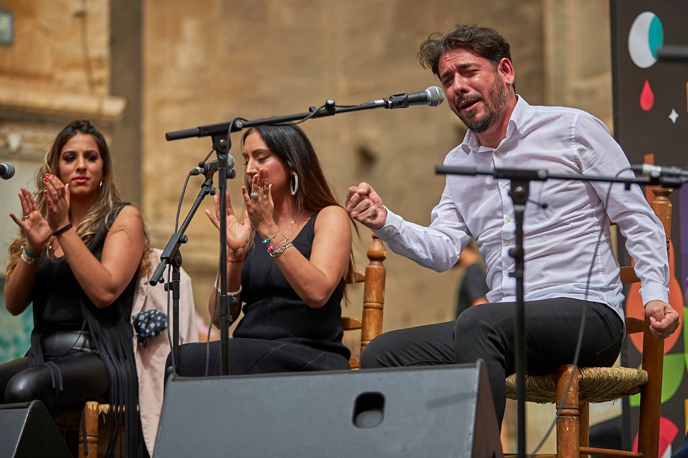 Los hermanos de Jacoba, Raúl Mikey e Irene Molina se han subido al escenario en el día dedicado a Camarón