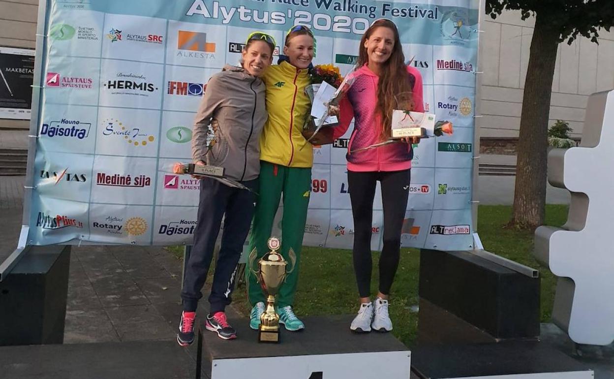 Ainhoa Pinedo, en el podio de la prueba lituana. 