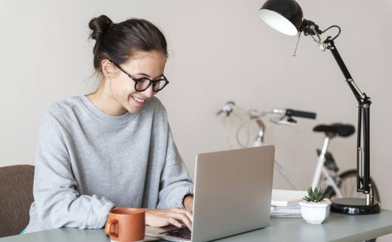 ¿Cuándo entra en vigor el nuevo decreto del teletrabajo?