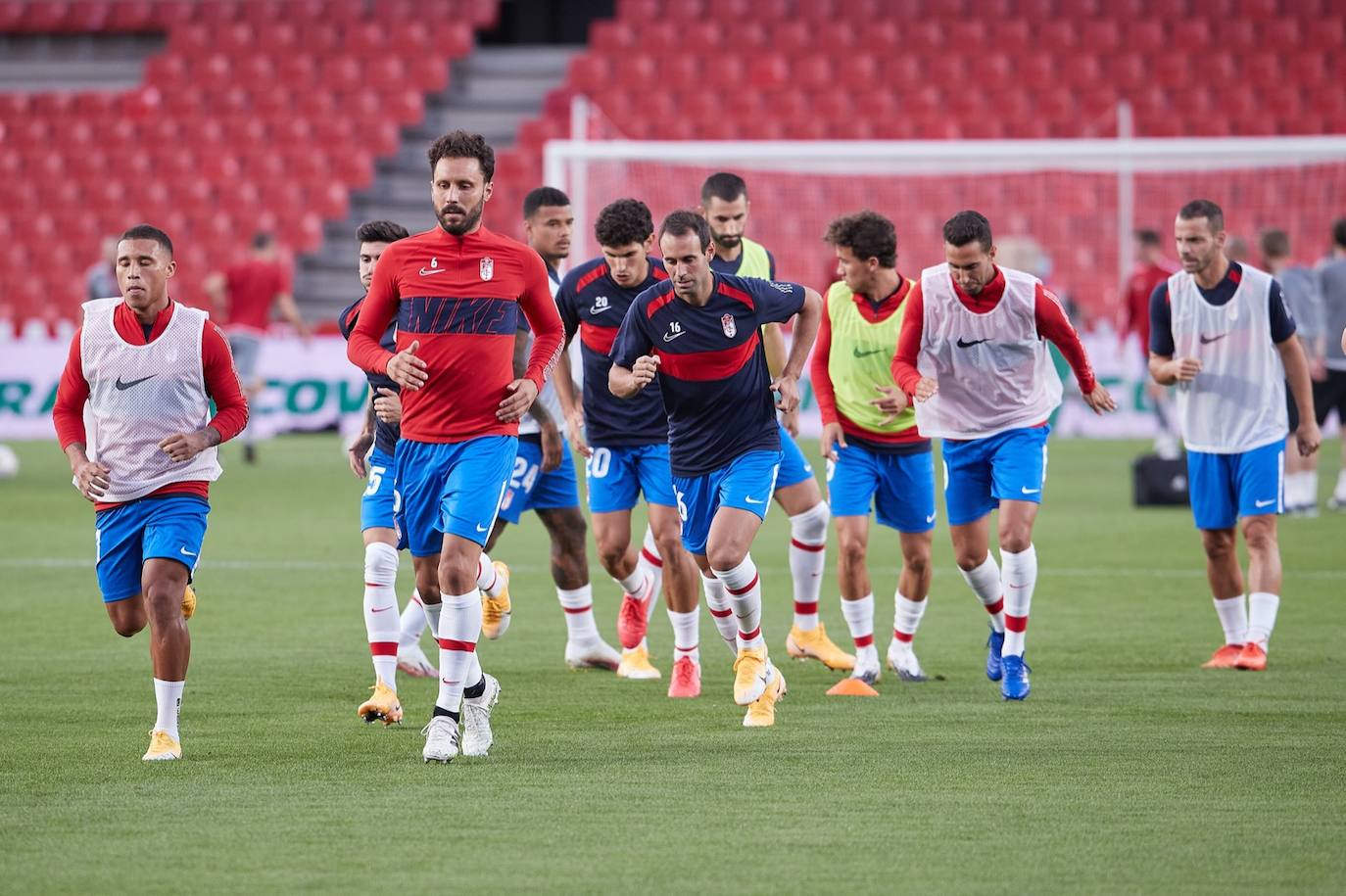 Fotos: Las mejores imágenes del Granada - Lokomotive Tbilisi