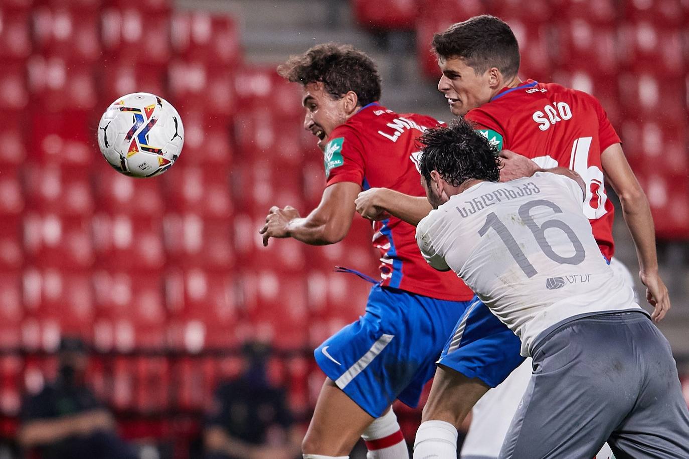 Fotos: Las mejores imágenes del Granada - Lokomotive Tbilisi