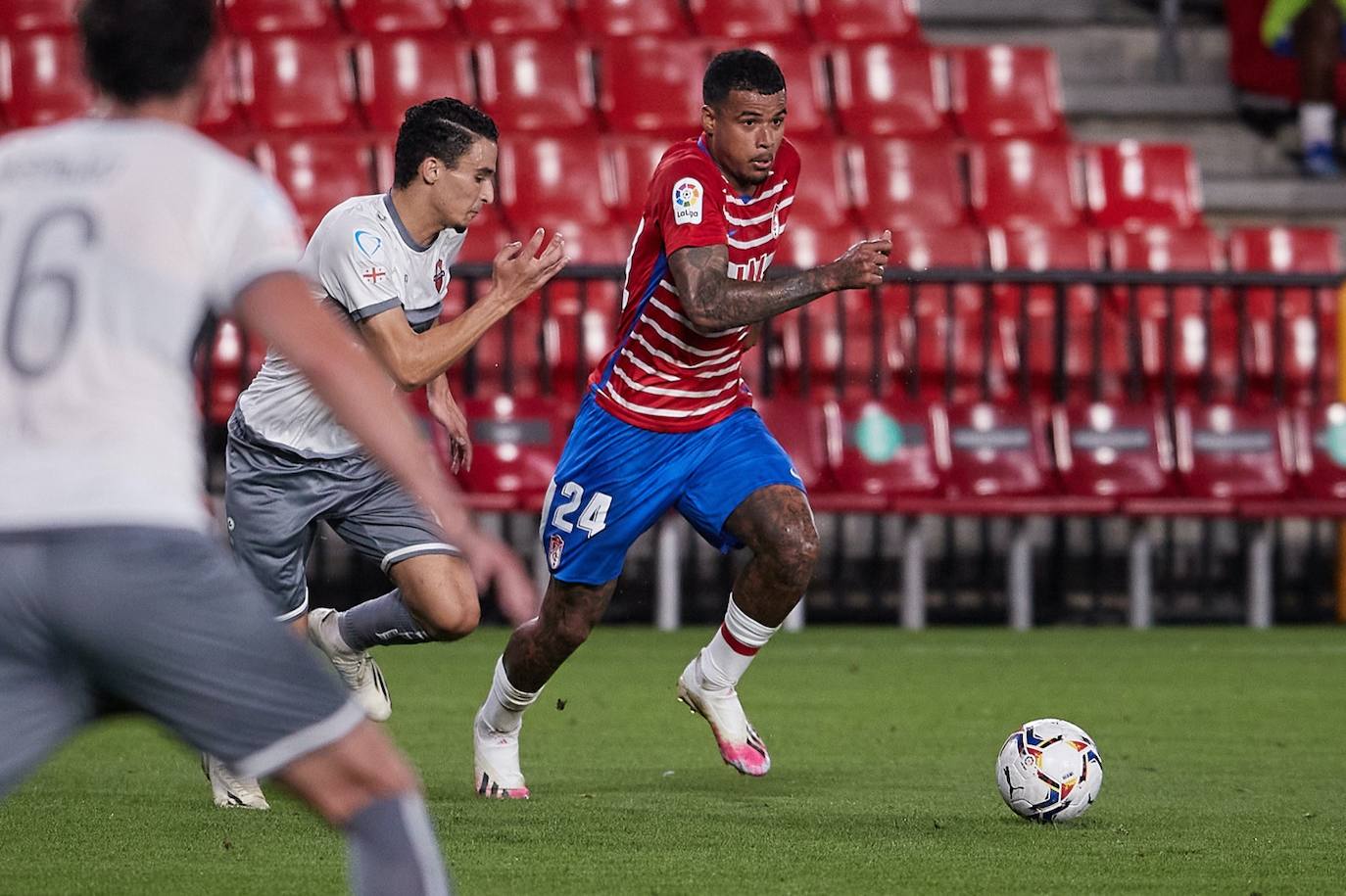 Fotos: Las mejores imágenes del Granada - Lokomotive Tbilisi